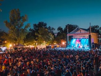 Prosegue Piazza Grande Tour 2026 fino al 18 settembre. A Gazzola il 4 settembre i Gemelli Guidonia e il 5 il cabaret di Carmine Faraco
