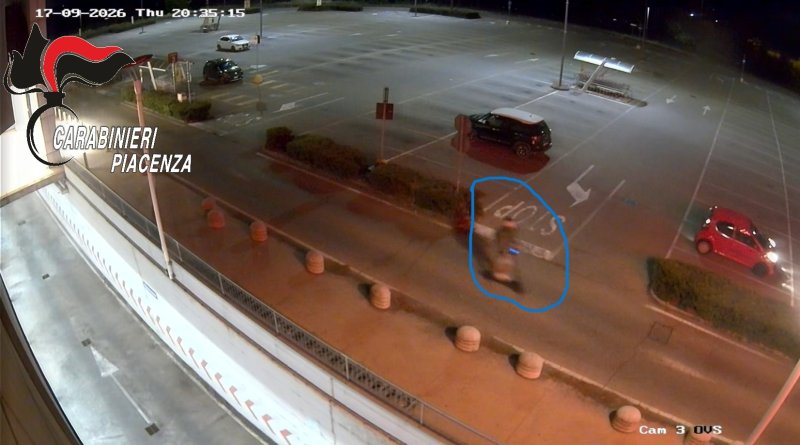 Rapine nei supermercati, i carabinieri fermano un 35enne