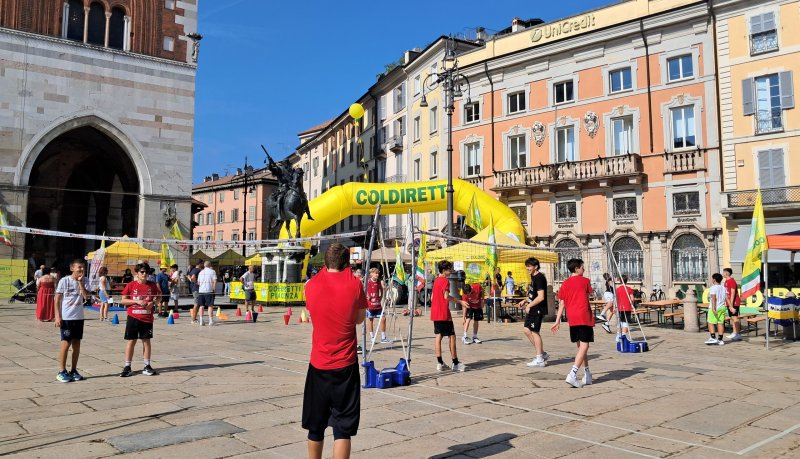 Taglio del nastro per il Villaggio Coldiretti, Piazza Cavalli al centro dell’agricoltura e del Made in Italy