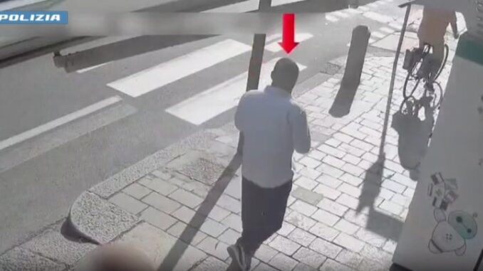 Truffa si trasforma in una violenta rapina da 270 mila euro ma nella fuga il bandito perde il telefono: incastrato dai selfie