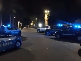 Aggredito e rapinato in un parcheggio, 43enne ar