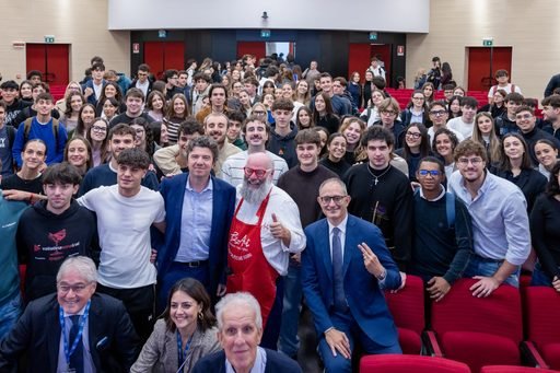 Alla Cattolica la lezione di Nico Acampora: "PizzAut senza l’amore non funziona"