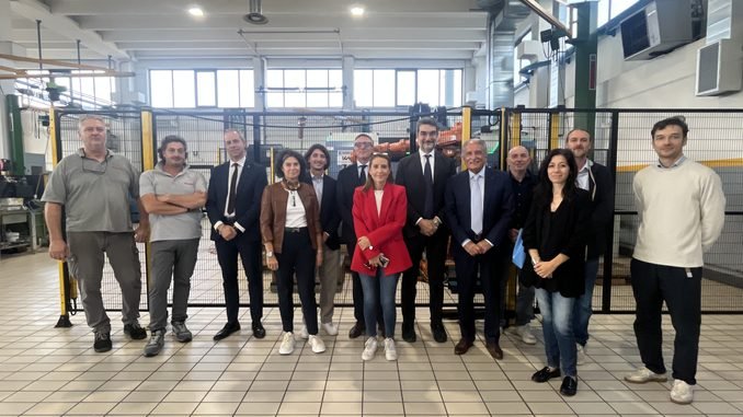 Confapi Industria e la giunta in visita a Tecnostamp, cinquant'anni di storia per un'eccellenza piacentina