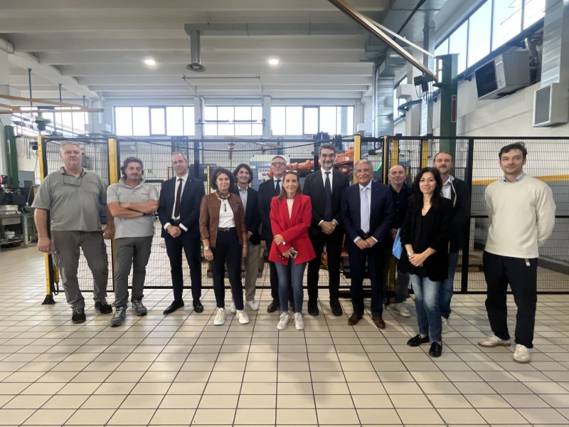 Confapi Industria e la giunta in visita a Tecnostamp, cinquant'anni di storia per un'eccellenza piacentina