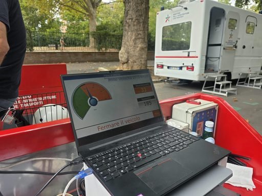Controlli sulle biciclette elettriche, irregolari due sue tre: quattordici mezzi sequestrati su ventuno verificati