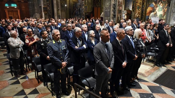 In centinaia in Santa Maria di Campagna per l'omaggio a Giuseppe Nenna: "Dedizione e legame con il territorio, grazie presidente"