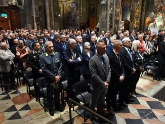In centinaia in Santa Maria di Campagna per l'omaggio a Giuseppe Nenna: "Dedizione e legame con il territorio, grazie presidente"