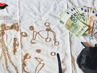 La truffa del finto finanziere va a segno ma i carabinieri scoprono l'autore, 37enne arrestato