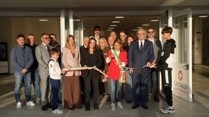 Nuovo foyer per il PalabancaSport, taglio del nastro per la struttura finanziata dal PNRR. Presentata anche la rete Emilia Romagna WiFi
