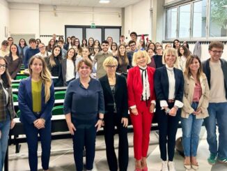 Orfana di femminicidio, la lezione di Giovanna Cardile agli studenti della Cattolica: “Non odiare”