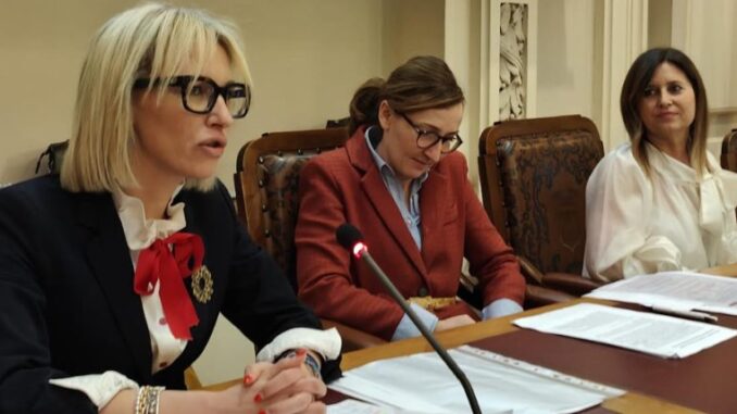 Orfani di femminicidio, Provincia e Commissione delle Elette: "Importante passo avanti verso un riconoscimento nazionale"