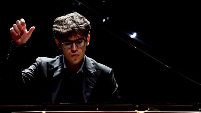 Ruben Xhaferi al Teatro Municipale di Piacenza il 16 ottobre