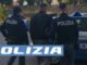 Tenta di disfarsi del coltello davanti alla polizia, 25enne irregolare subito espulso
